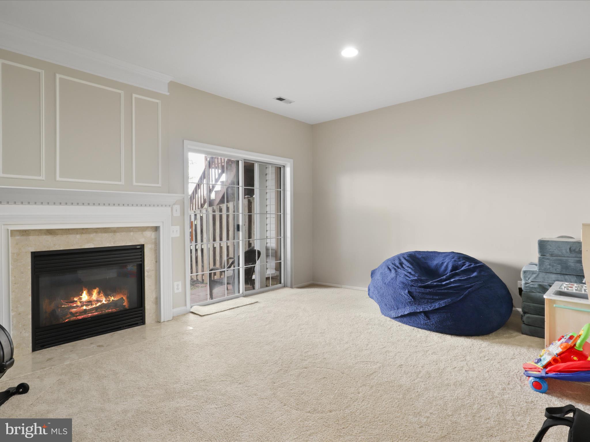 ASHBURN FARM - Residential