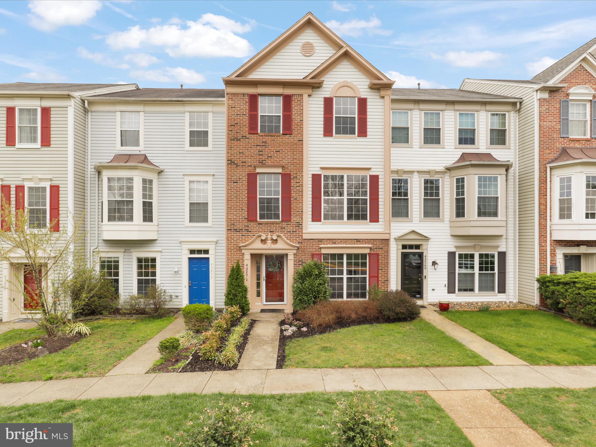 ASHBURN FARM - Residential