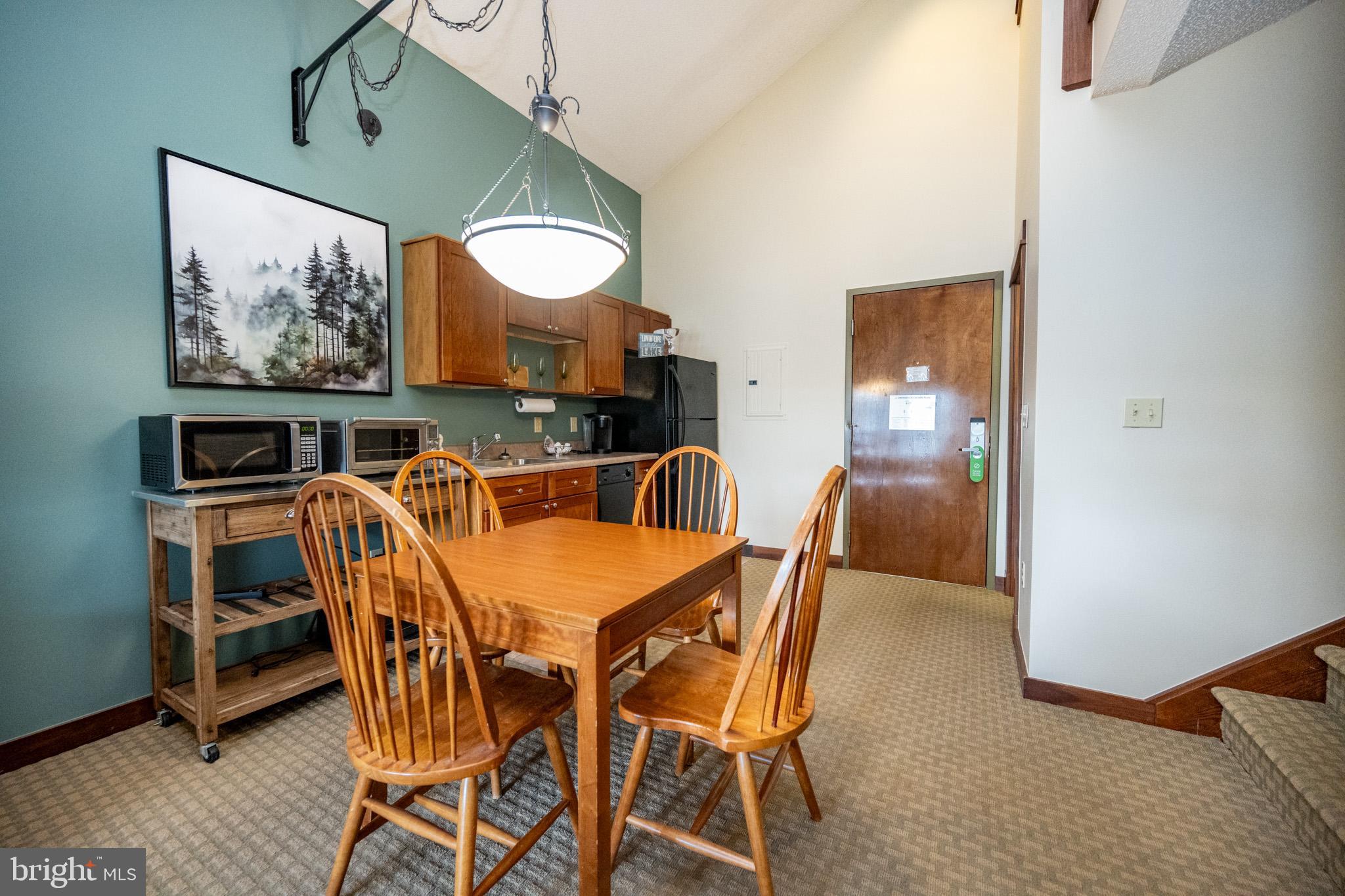 SILVER TREE SUITES - Residential