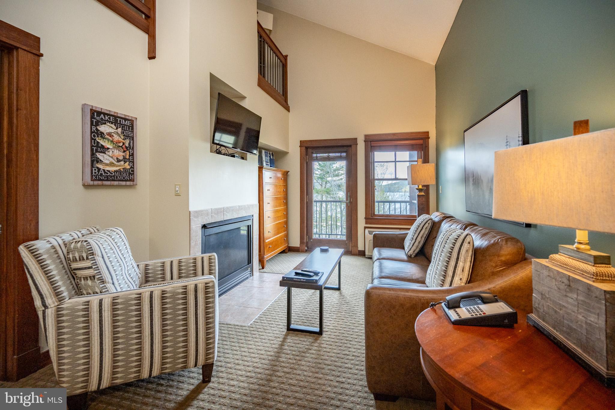 SILVER TREE SUITES - Residential