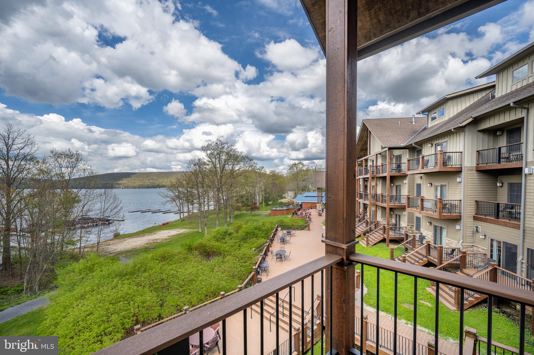 SILVER TREE SUITES - Residential