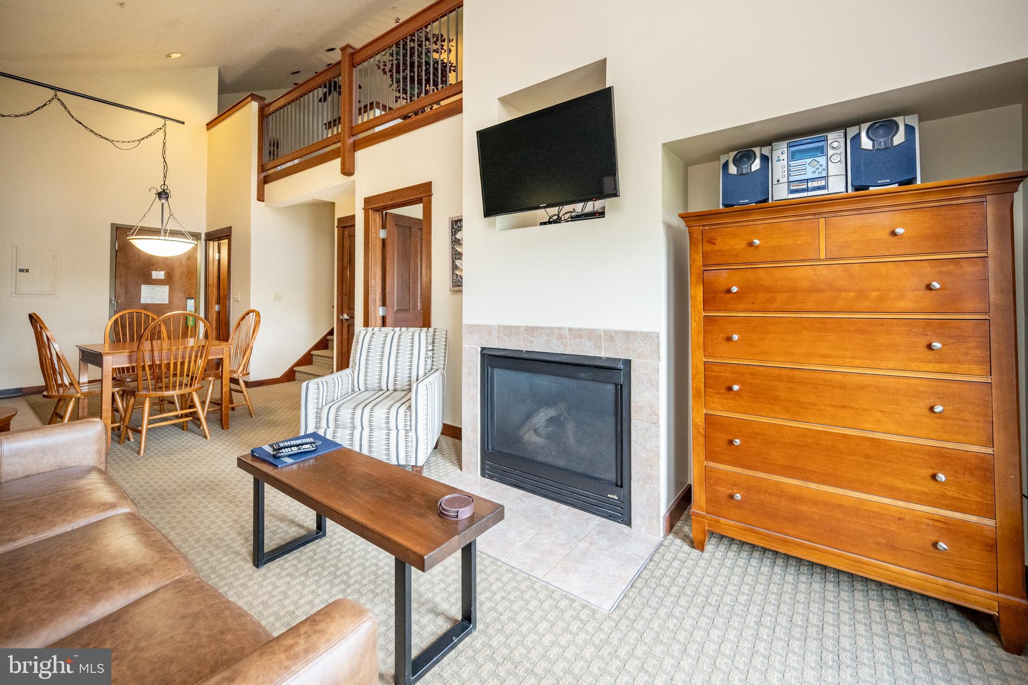 SILVER TREE SUITES - Residential