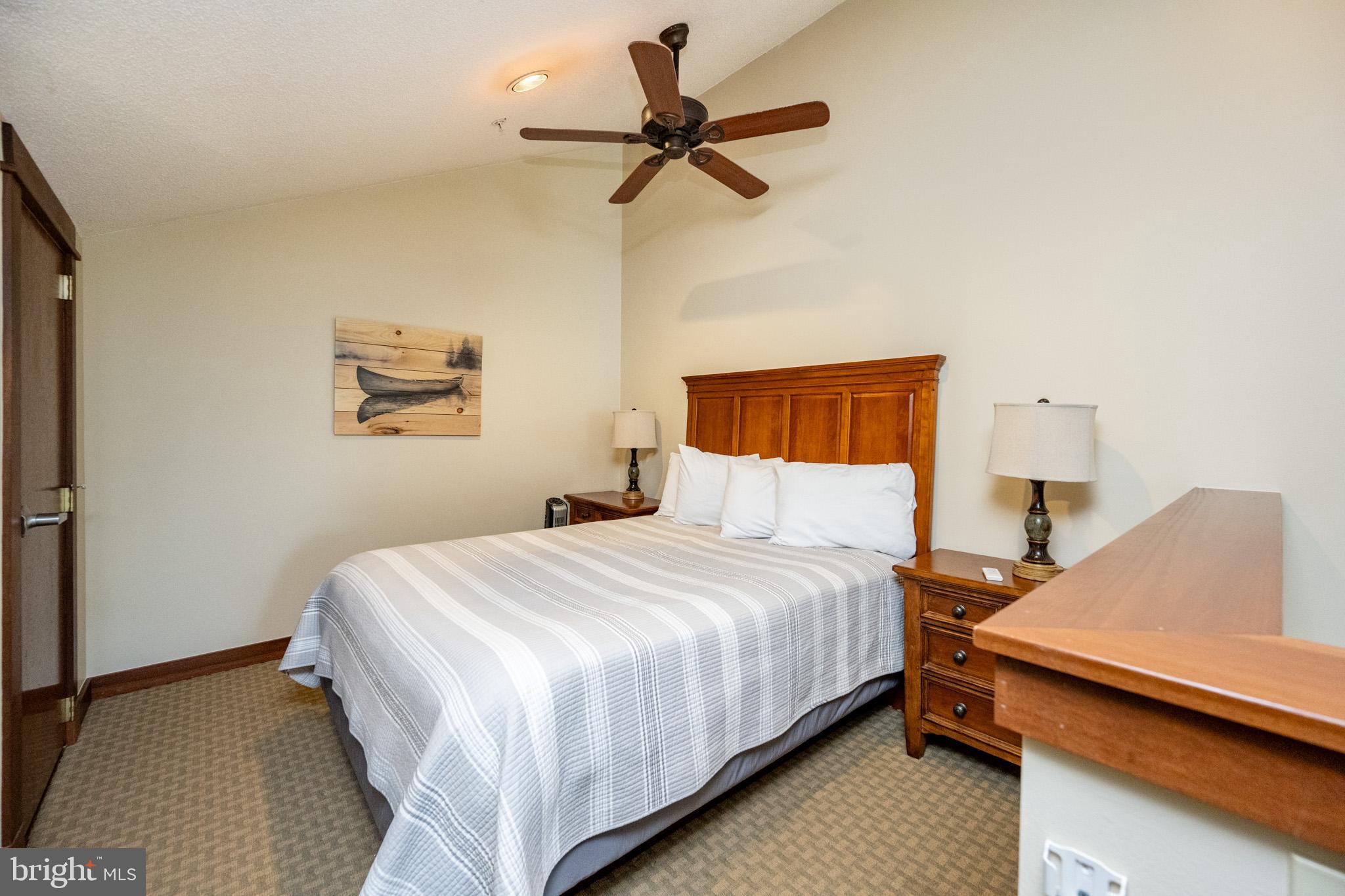 SILVER TREE SUITES - Residential