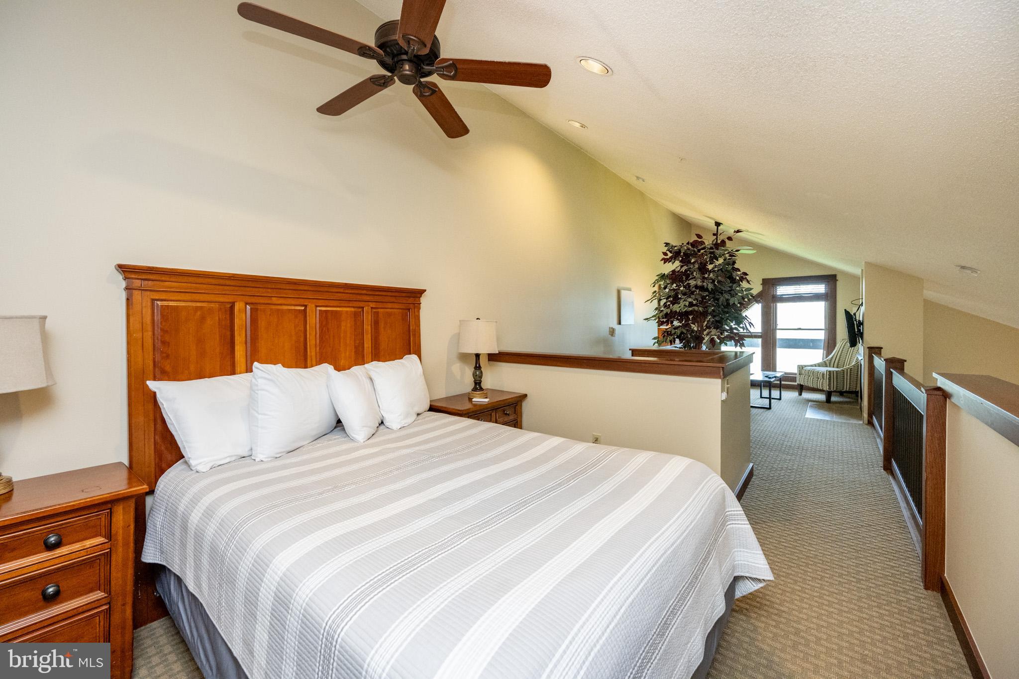 SILVER TREE SUITES - Residential