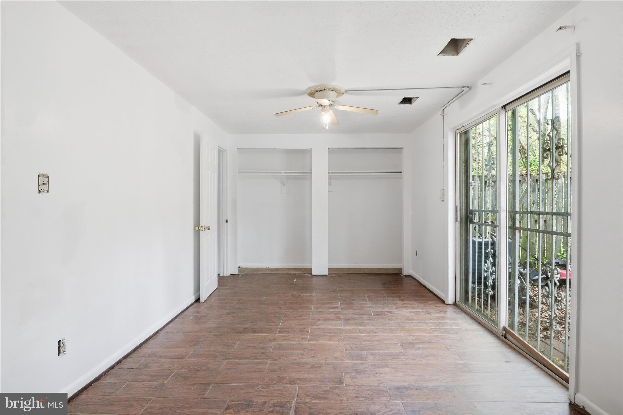 HYATTSVILLE - Residential