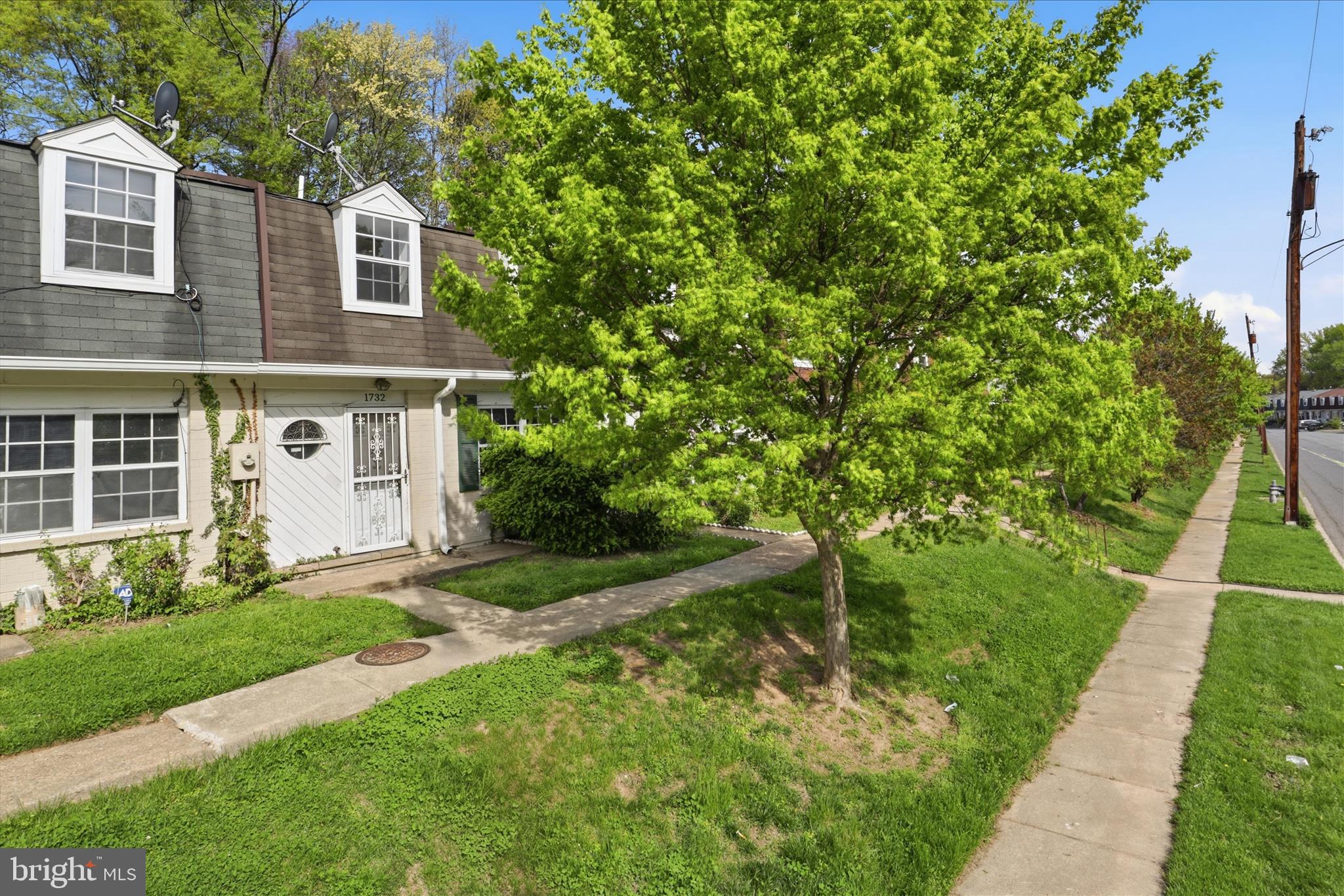 1732 DUTCH VILLAGE DRIVE N-369