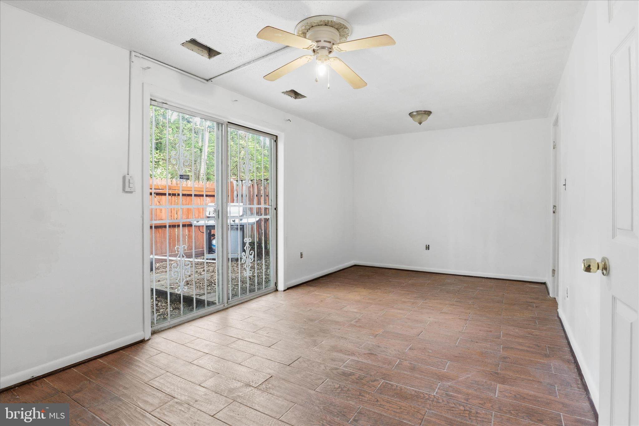 HYATTSVILLE - Residential