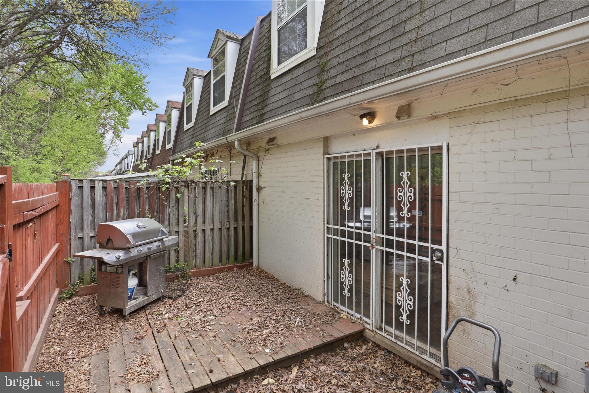 HYATTSVILLE - Residential