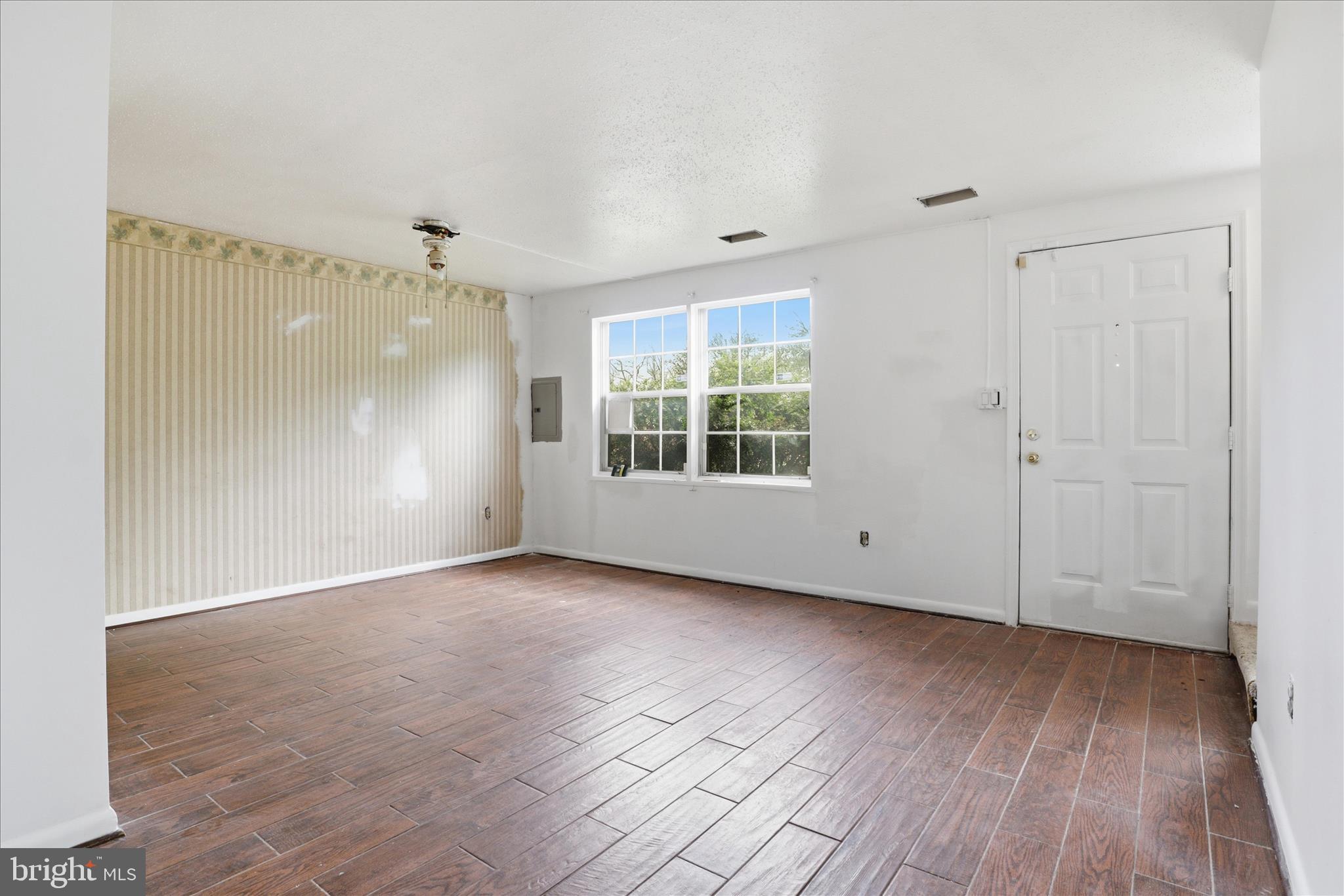 1732 DUTCH VILLAGE DRIVE N-369