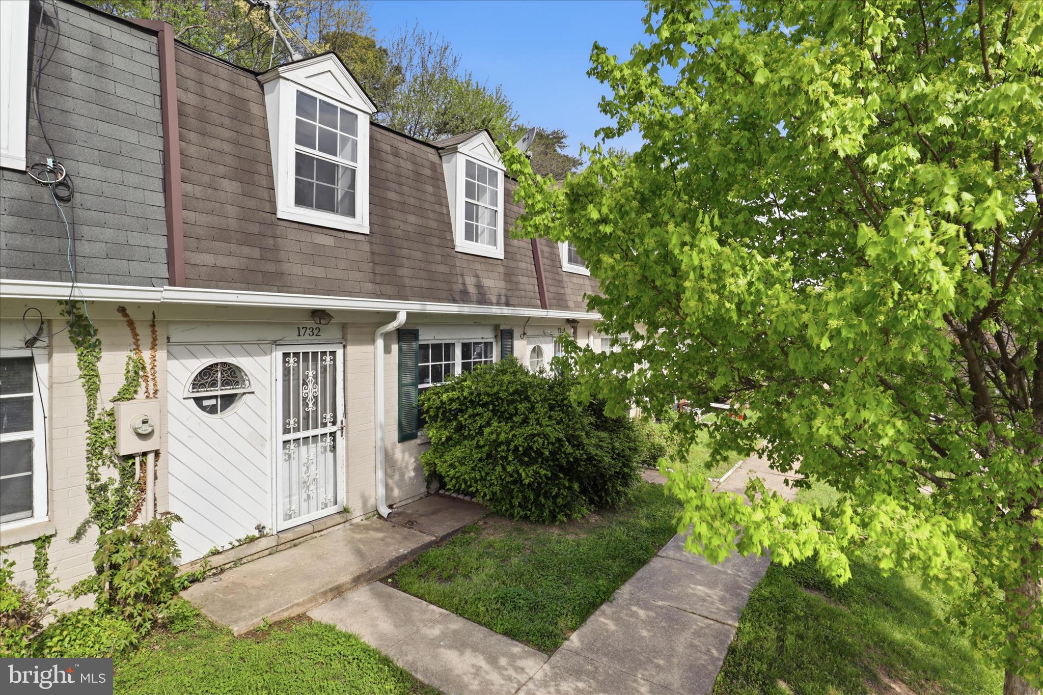 HYATTSVILLE - Residential