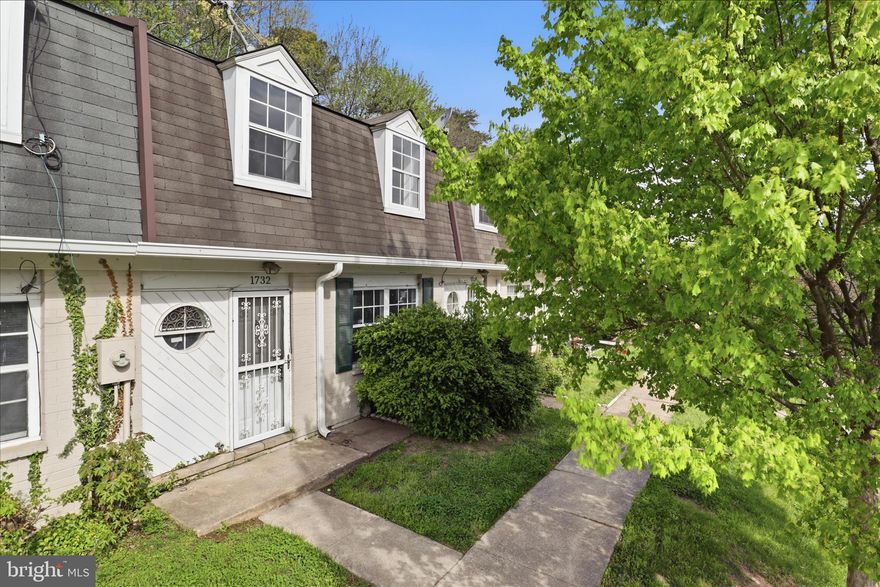 Discover the potential in this 4-bedroom, 2-bath townhouse in Windmill Square, ideally located in the heart of Landover. Offering 1,180 sq. ft. of versatile living space, this home presents a fantastic opportunity for investors or buyers looking to add their own personal touch. The practical layout, including an optional main-level bedroom or flexible additional living space and upper-level laundry, provides options and convenience. Located close to major commuter routes and urban amenities, this property is full of possibility—whether you’re building your portfolio or creating a space to truly make your own.