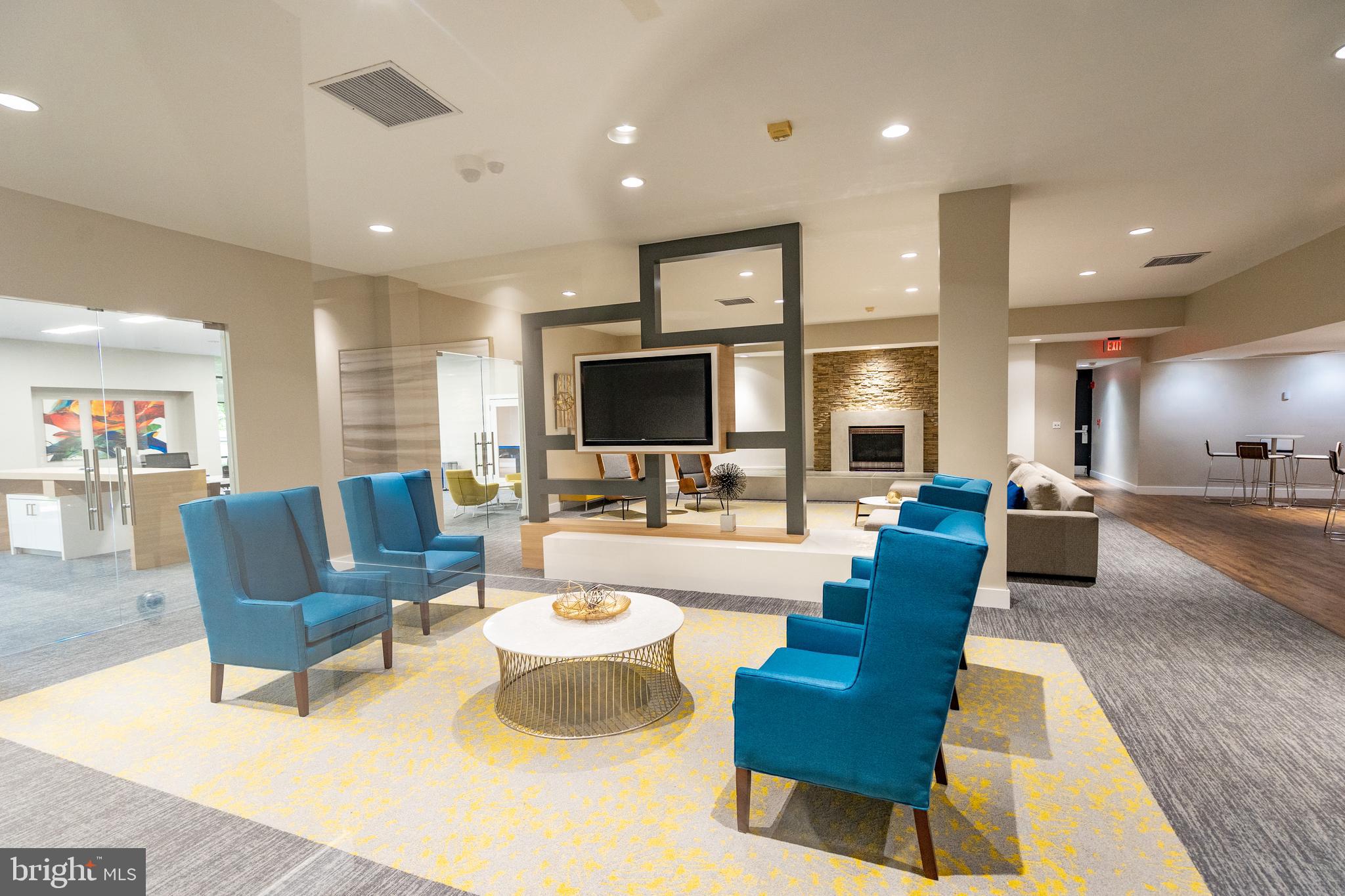 EOS TWENTY-ONE - Residential