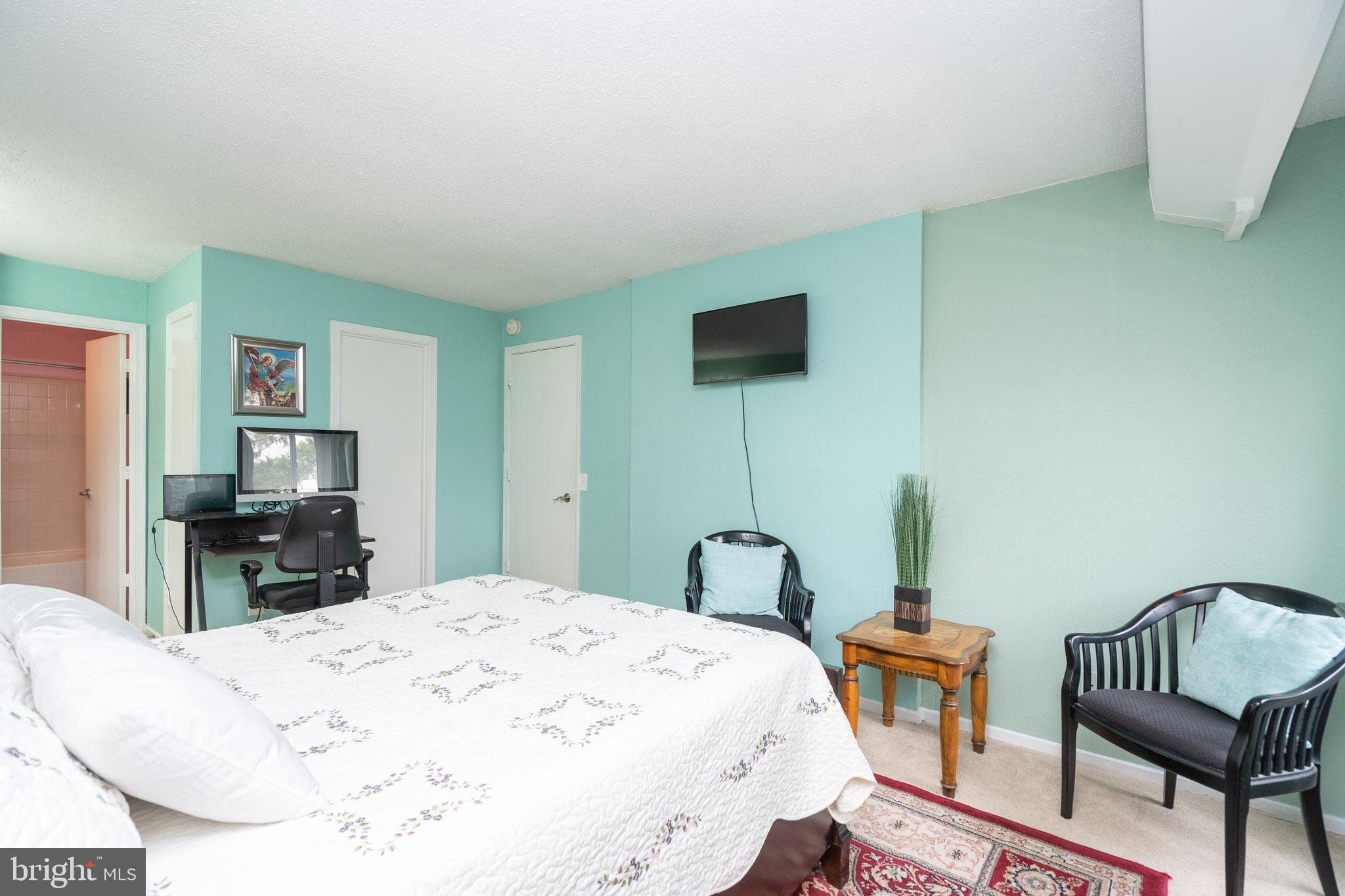 EOS TWENTY-ONE - Residential