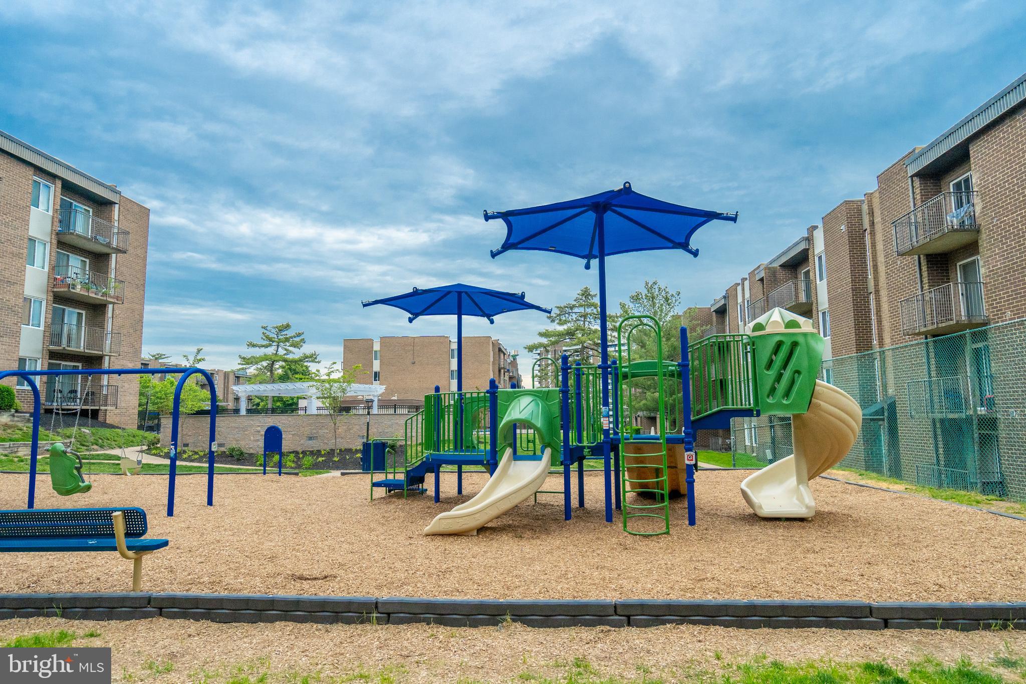 EOS TWENTY-ONE - Residential