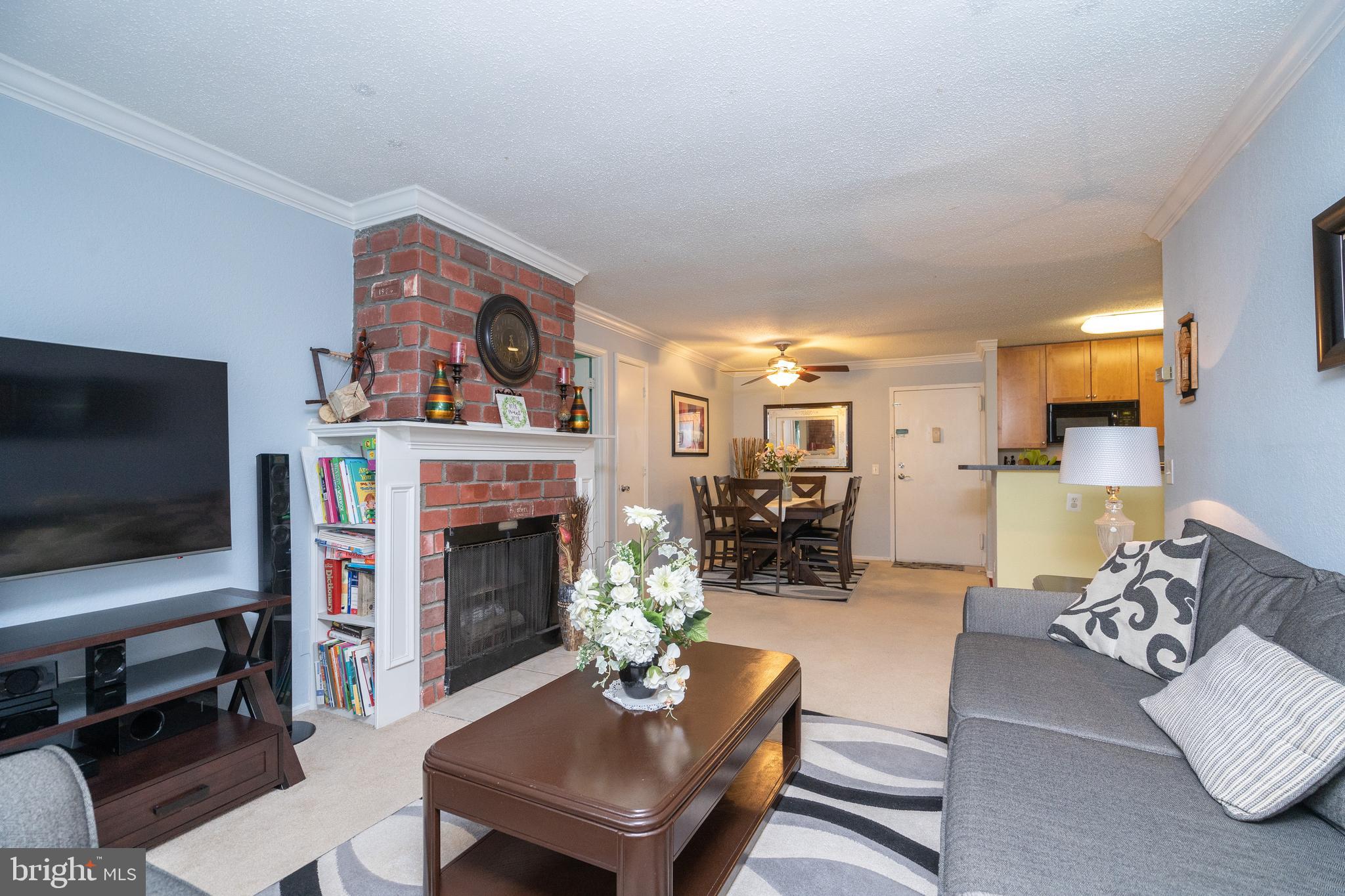 EOS TWENTY-ONE - Residential