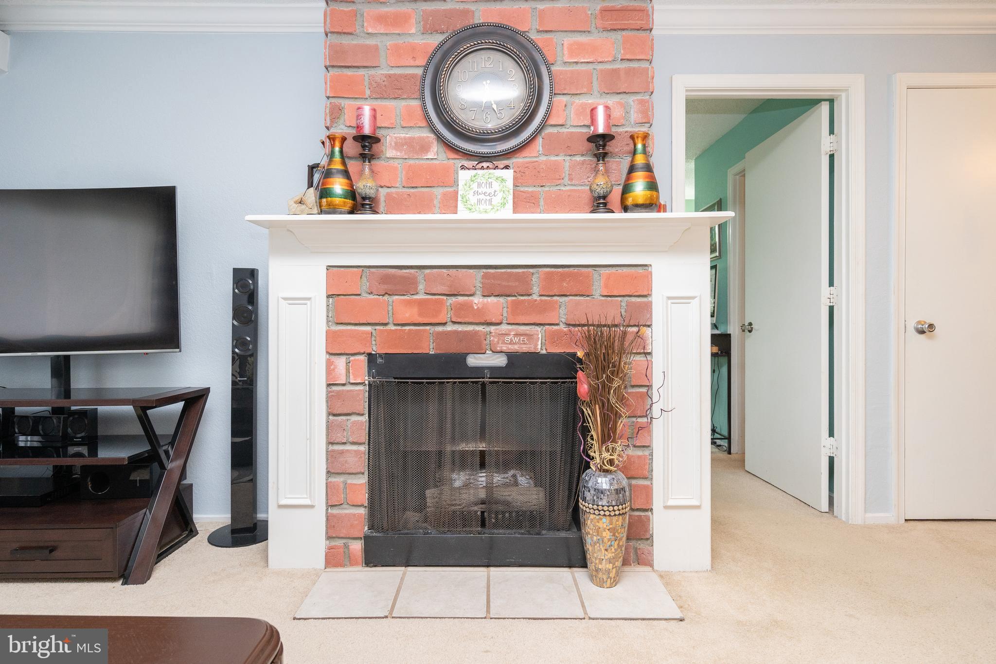 EOS TWENTY-ONE - Residential