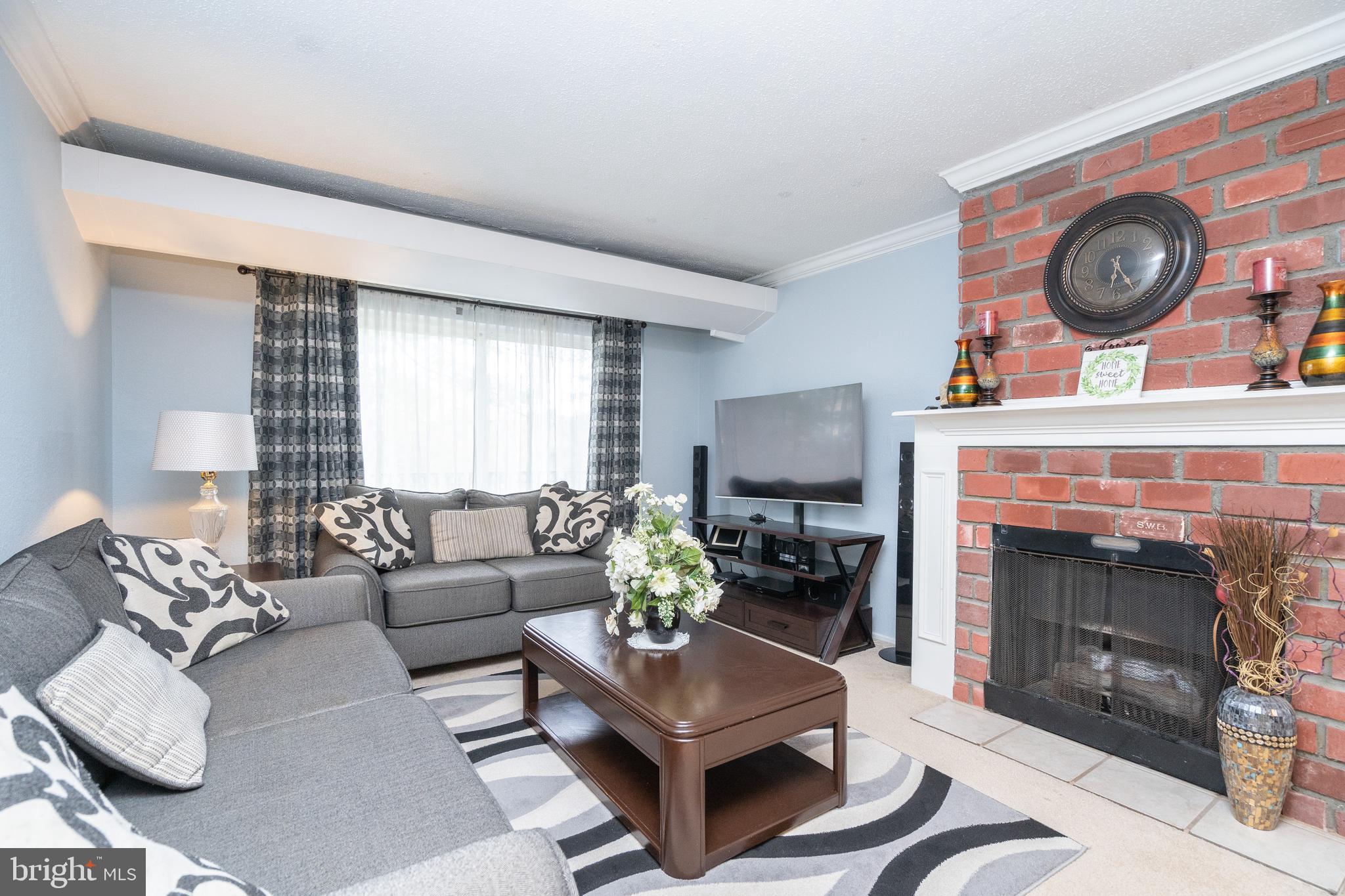 EOS TWENTY-ONE - Residential