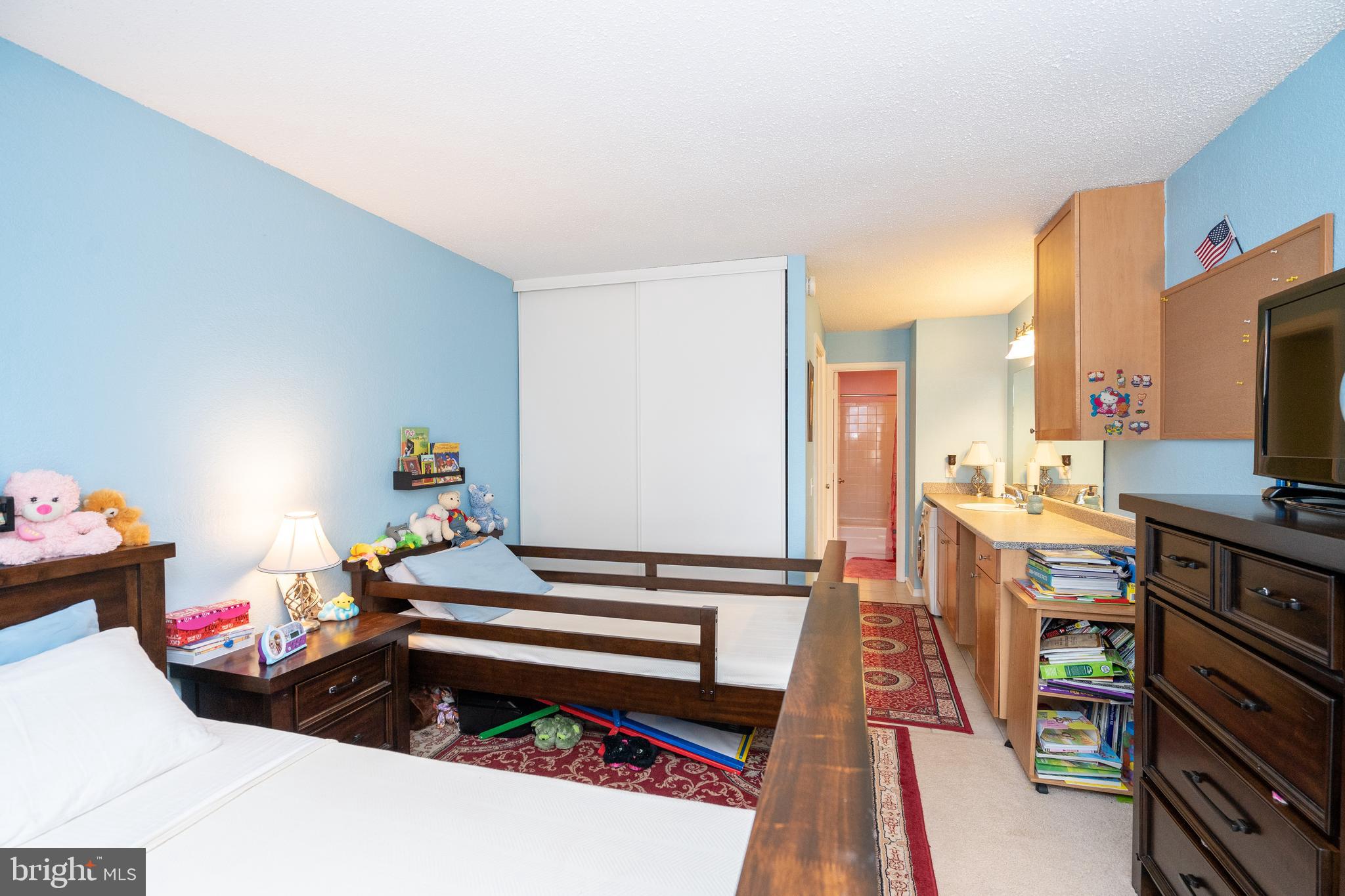 EOS TWENTY-ONE - Residential