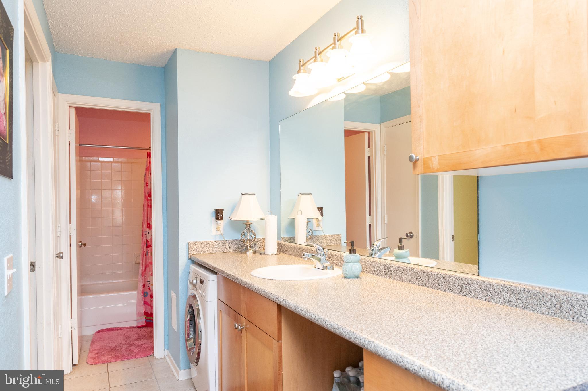 EOS TWENTY-ONE - Residential