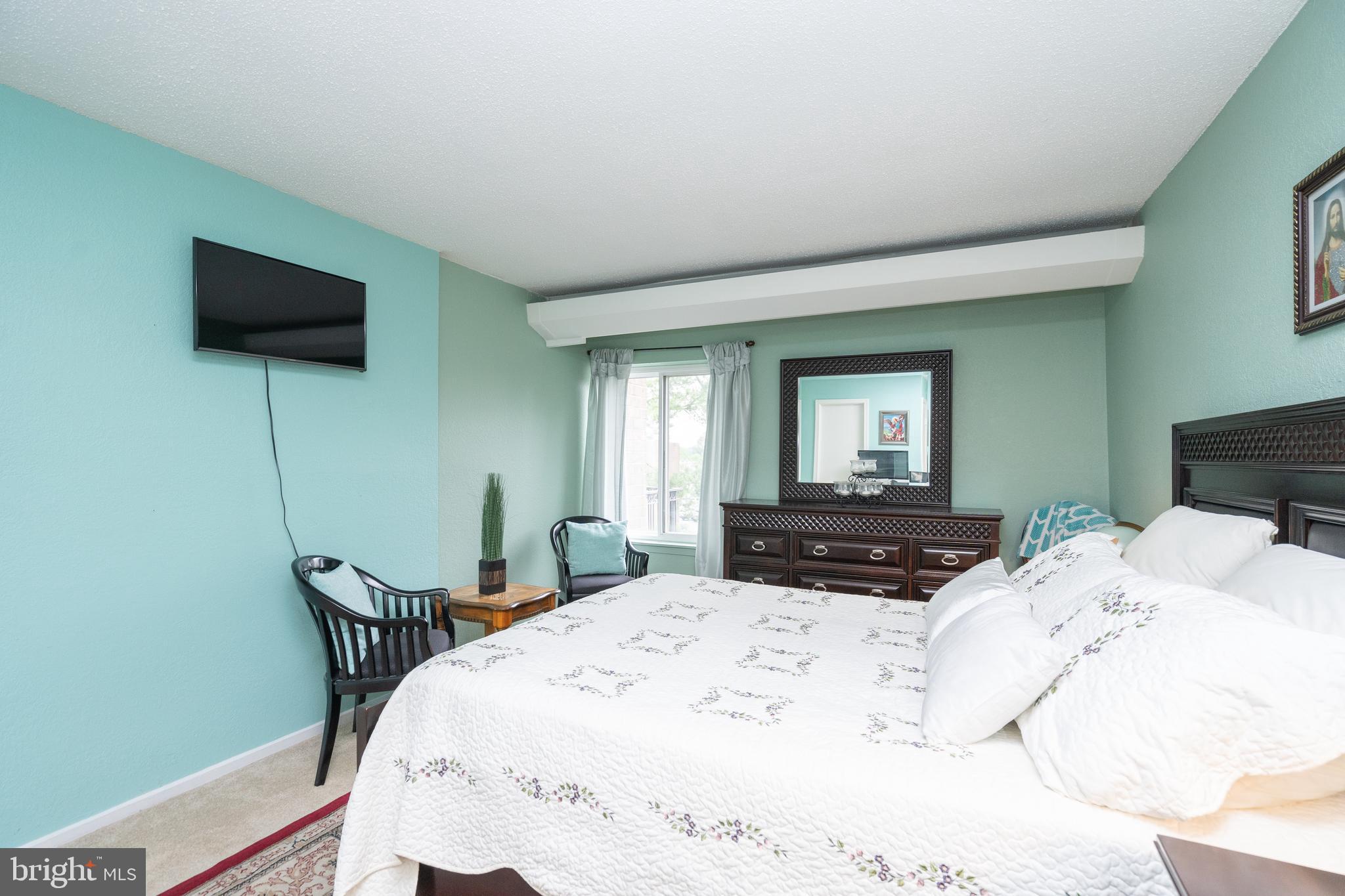 EOS TWENTY-ONE - Residential