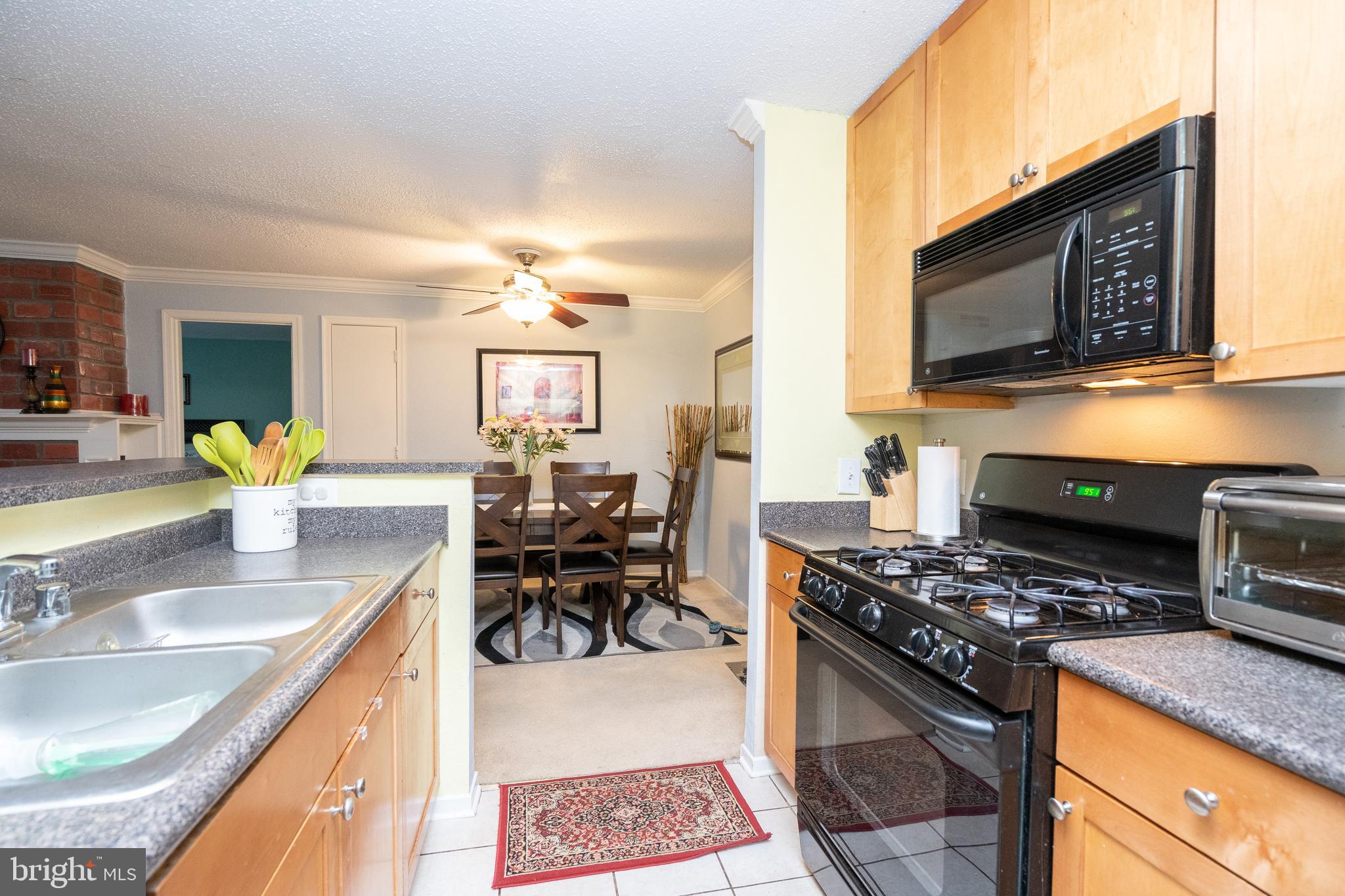 EOS TWENTY-ONE - Residential