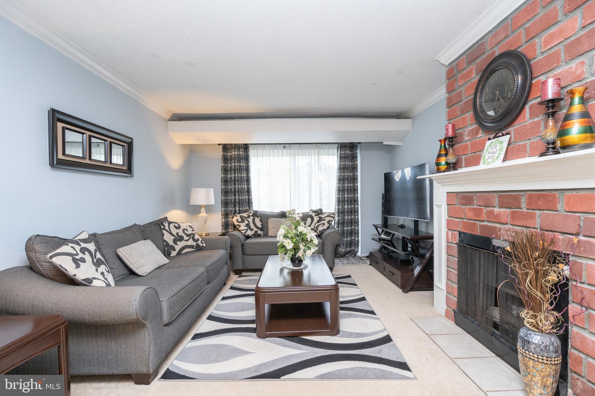 EOS TWENTY-ONE - Residential