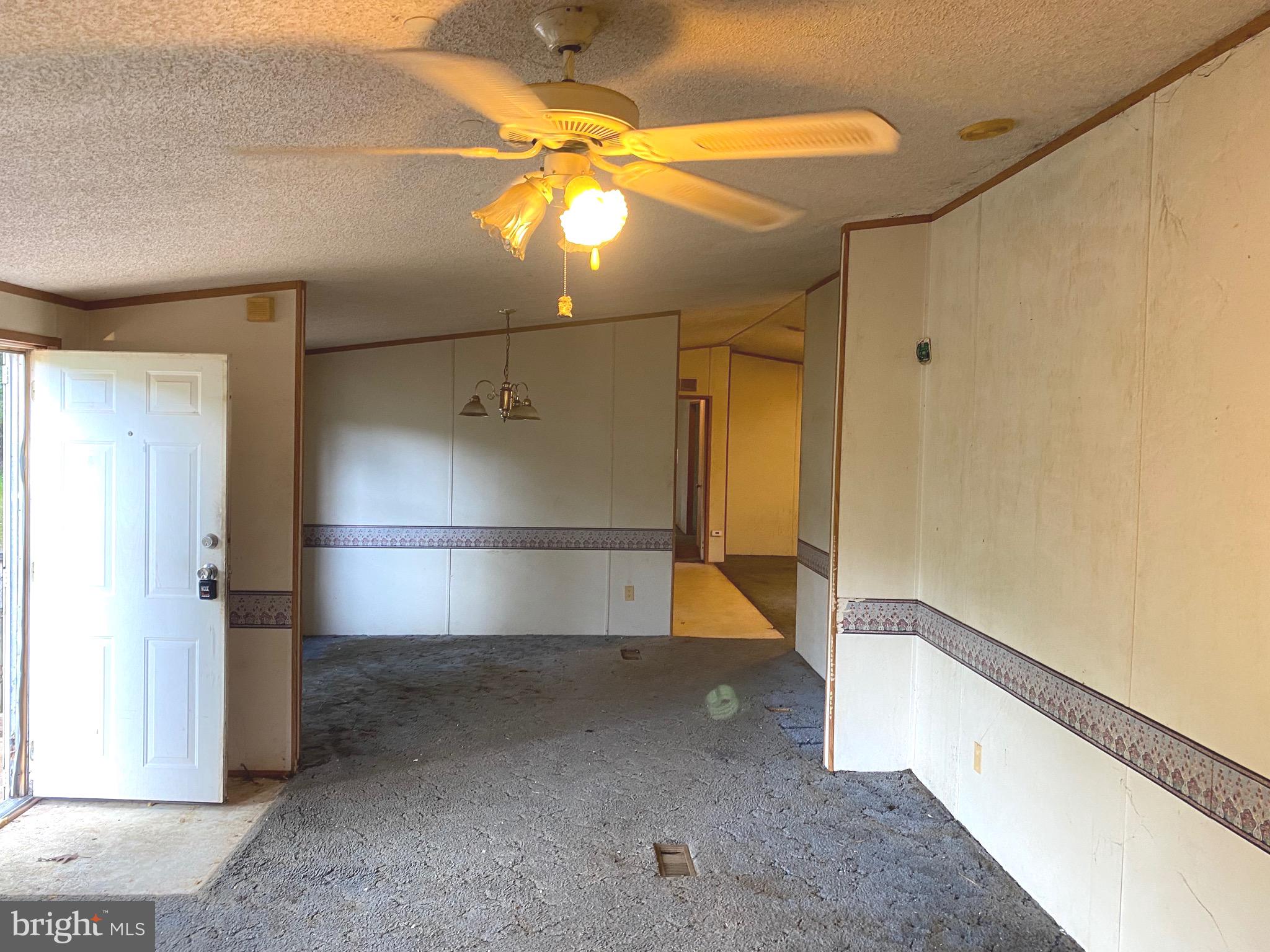 WOODLAND ESTATES - Residential