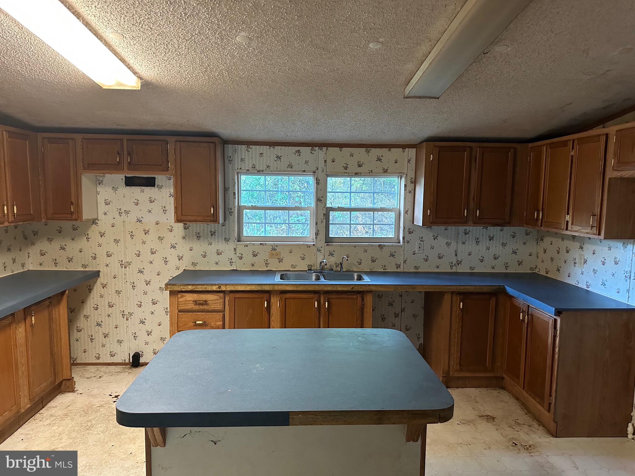 WOODLAND ESTATES - Residential