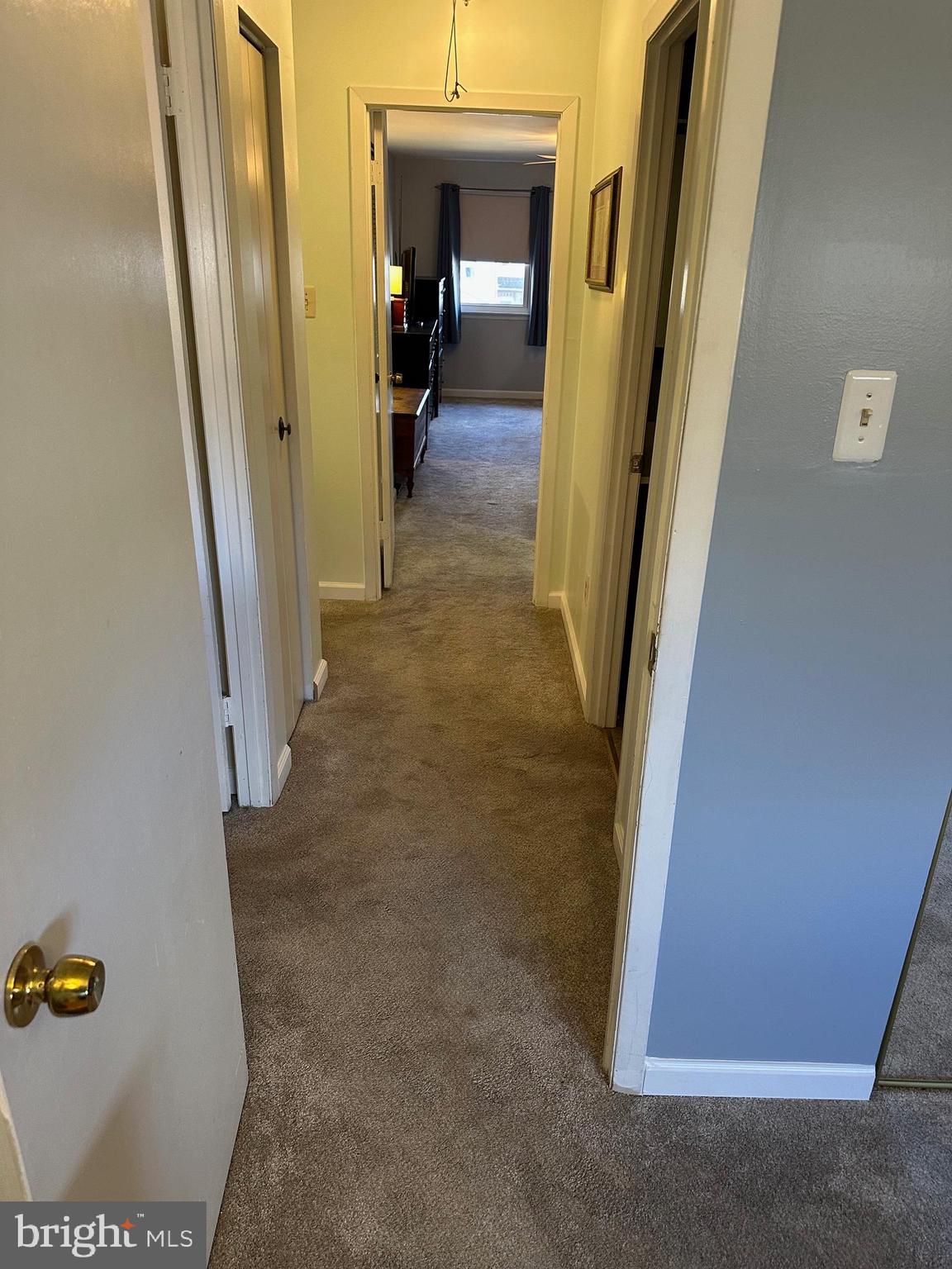 WILLOW KNOLL - Residential