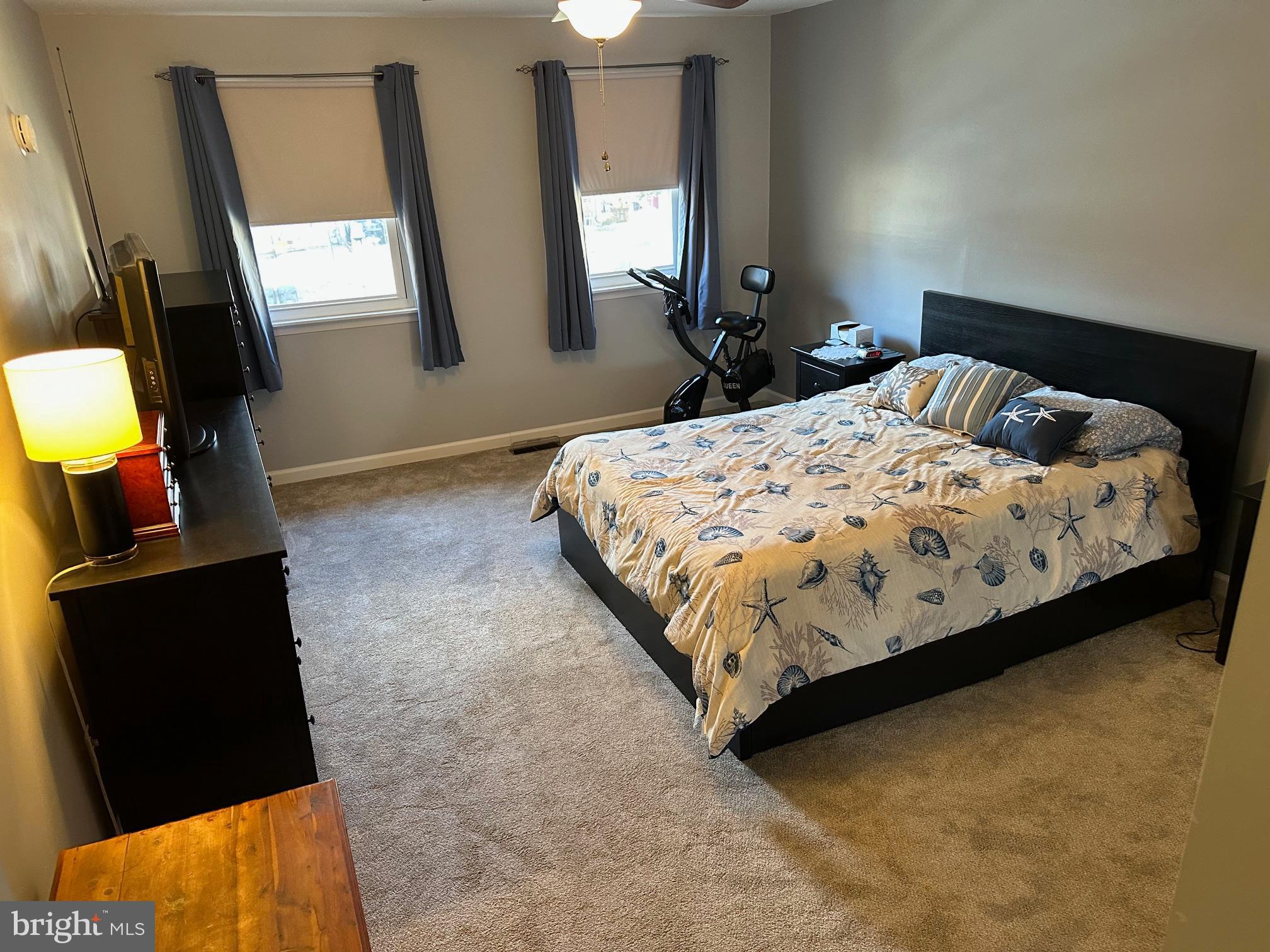 WILLOW KNOLL - Residential