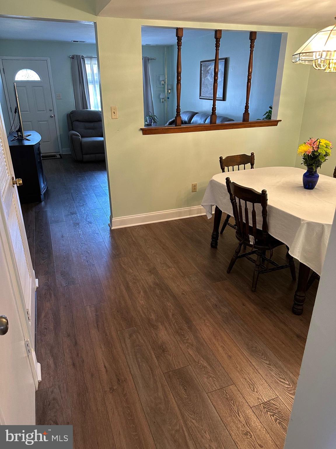 WILLOW KNOLL - Residential