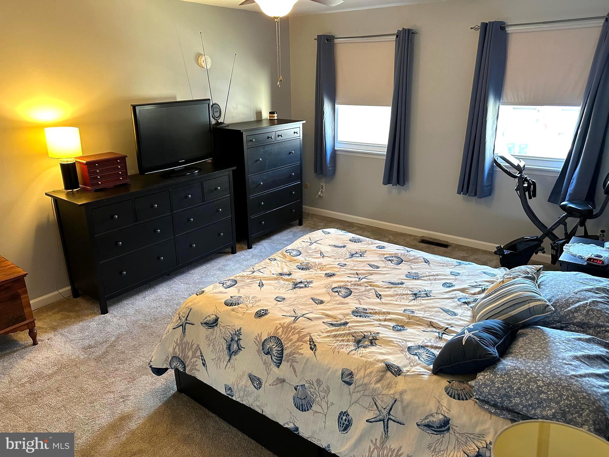 WILLOW KNOLL - Residential