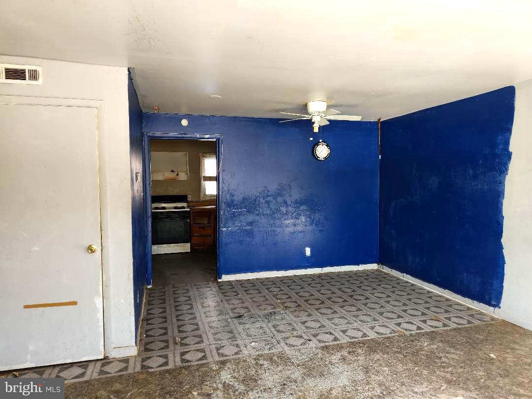 5717 FLEETWING DRIVE