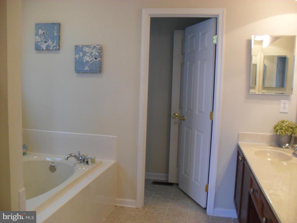 BENTWOOD ESTATES - Residential