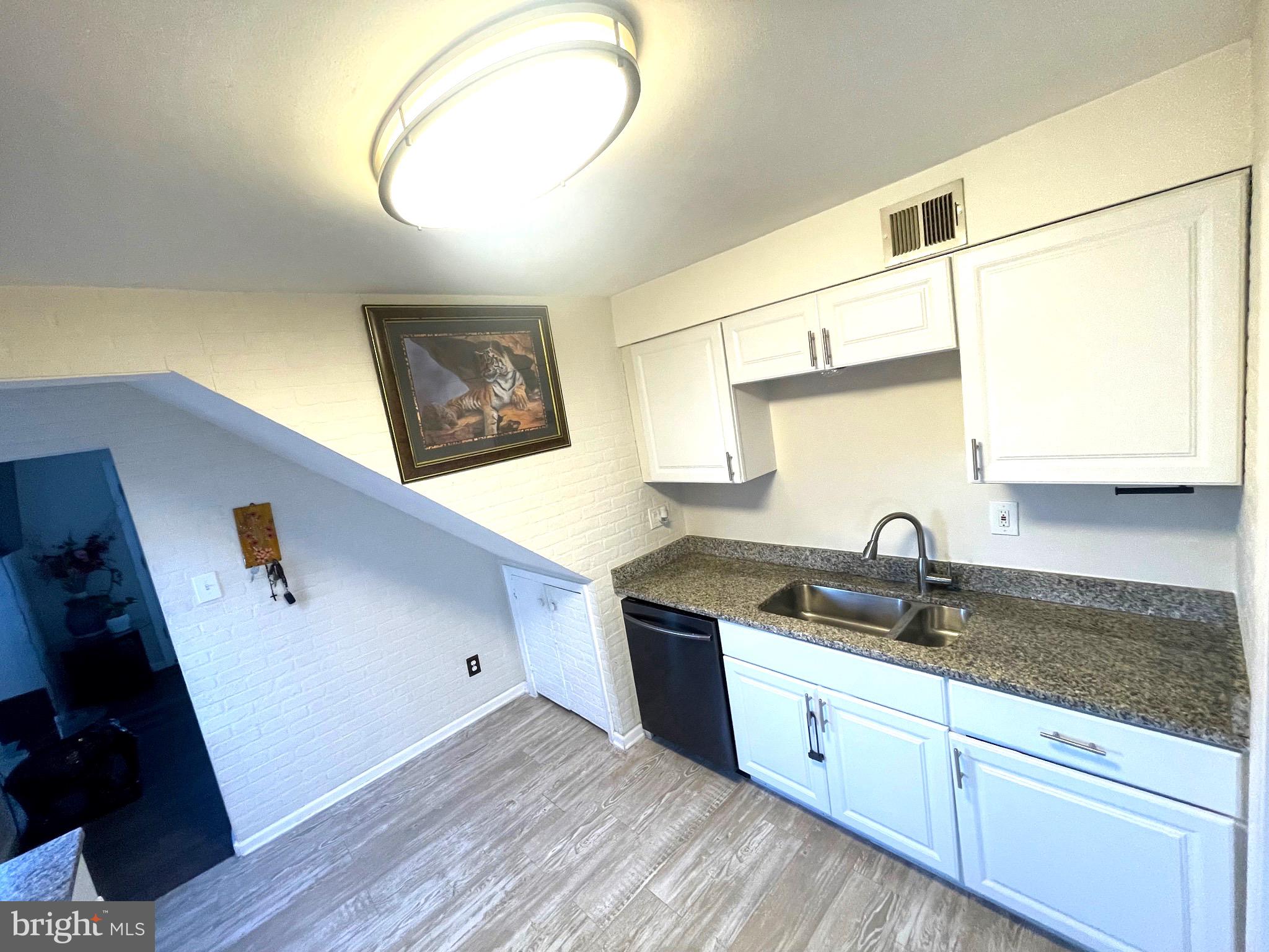 MANASSAS PARK - Residential