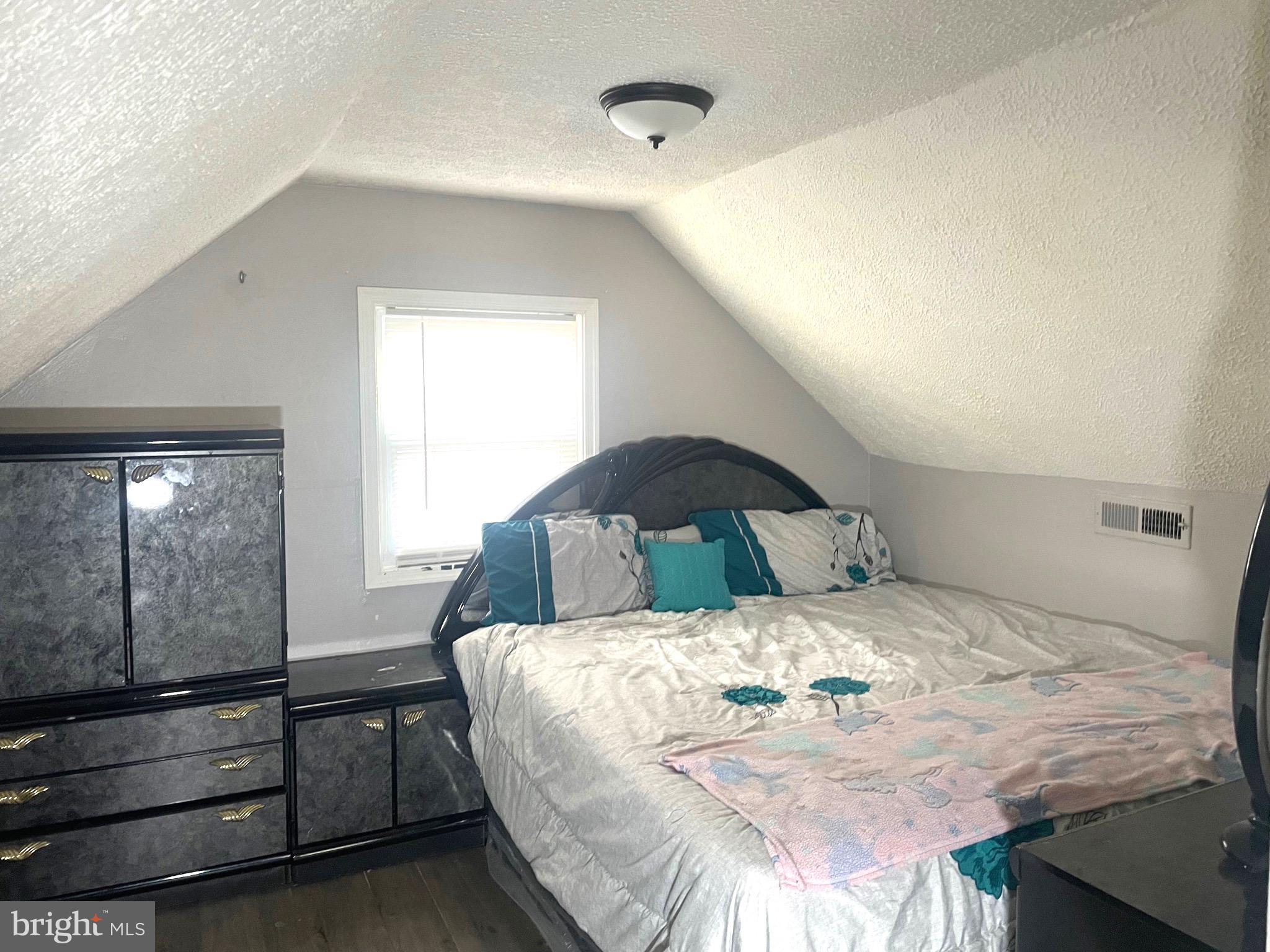 MANASSAS PARK - Residential