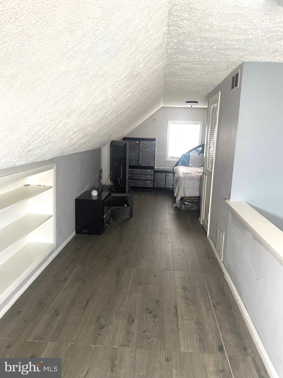 MANASSAS PARK - Residential