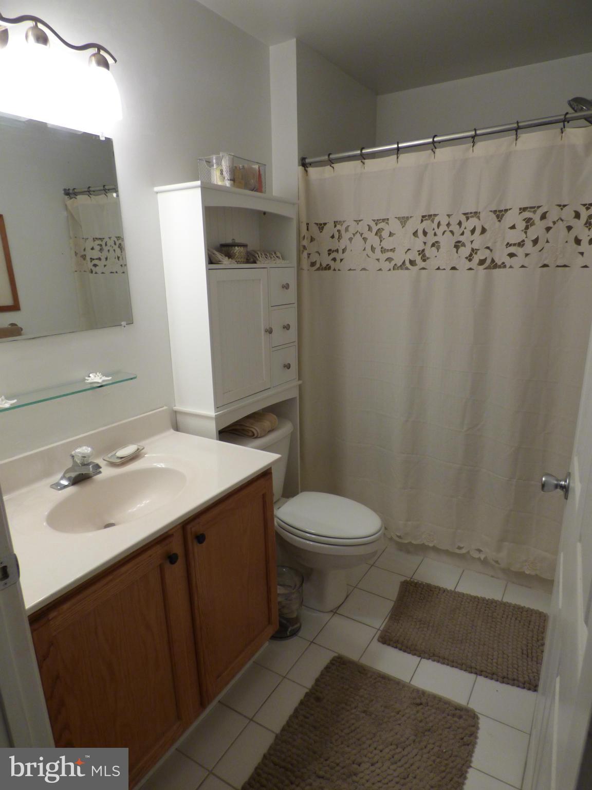 BAYSIDE MARINA - Residential Lease