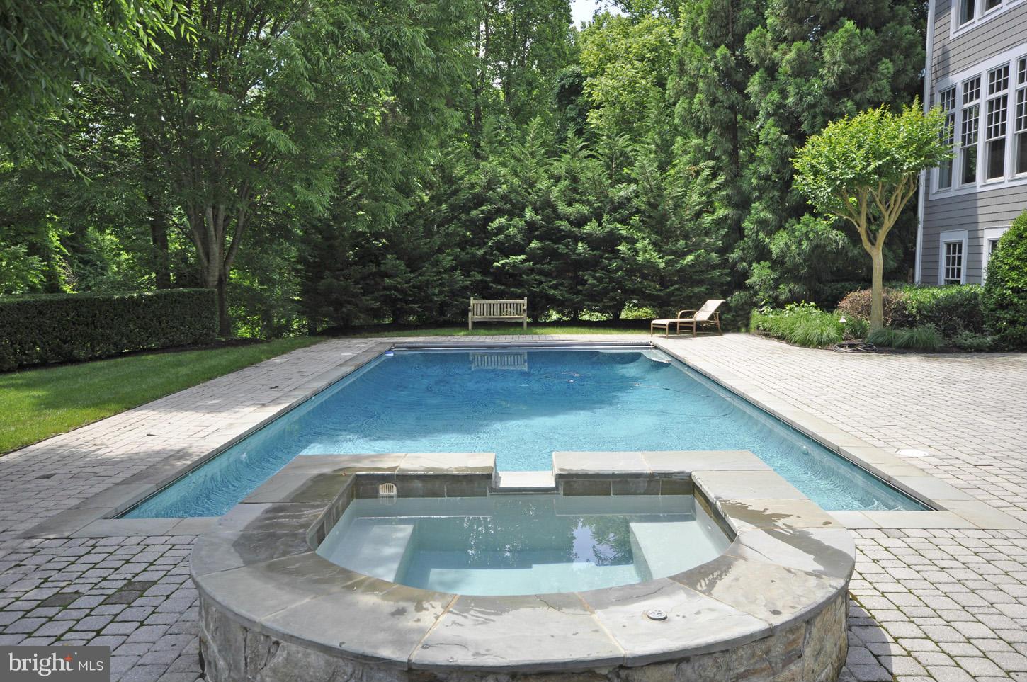 BRYAN POND - Residential