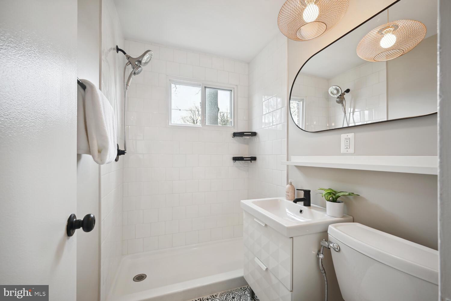 GLEN MANOR - Residential