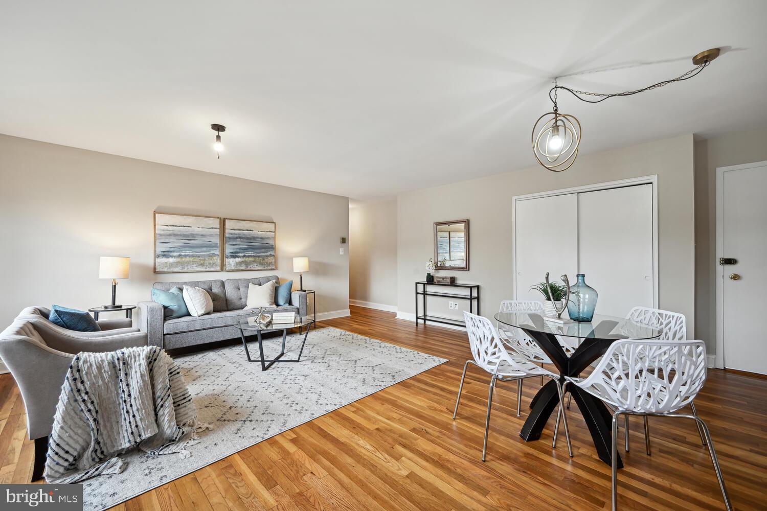 GLEN MANOR - Residential