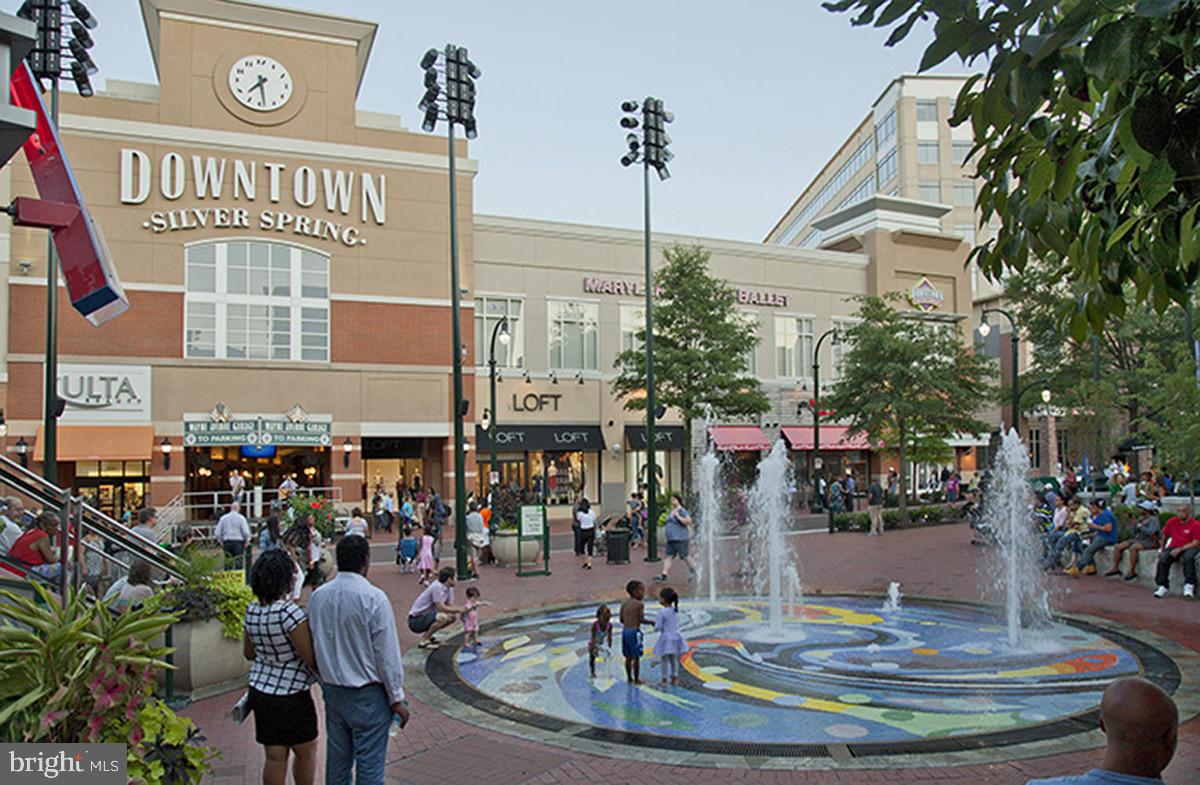 GLEN MANOR - Residential