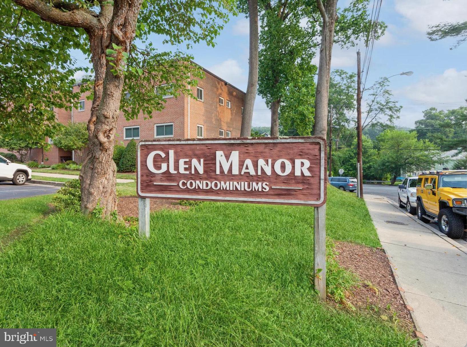 GLEN MANOR - Residential