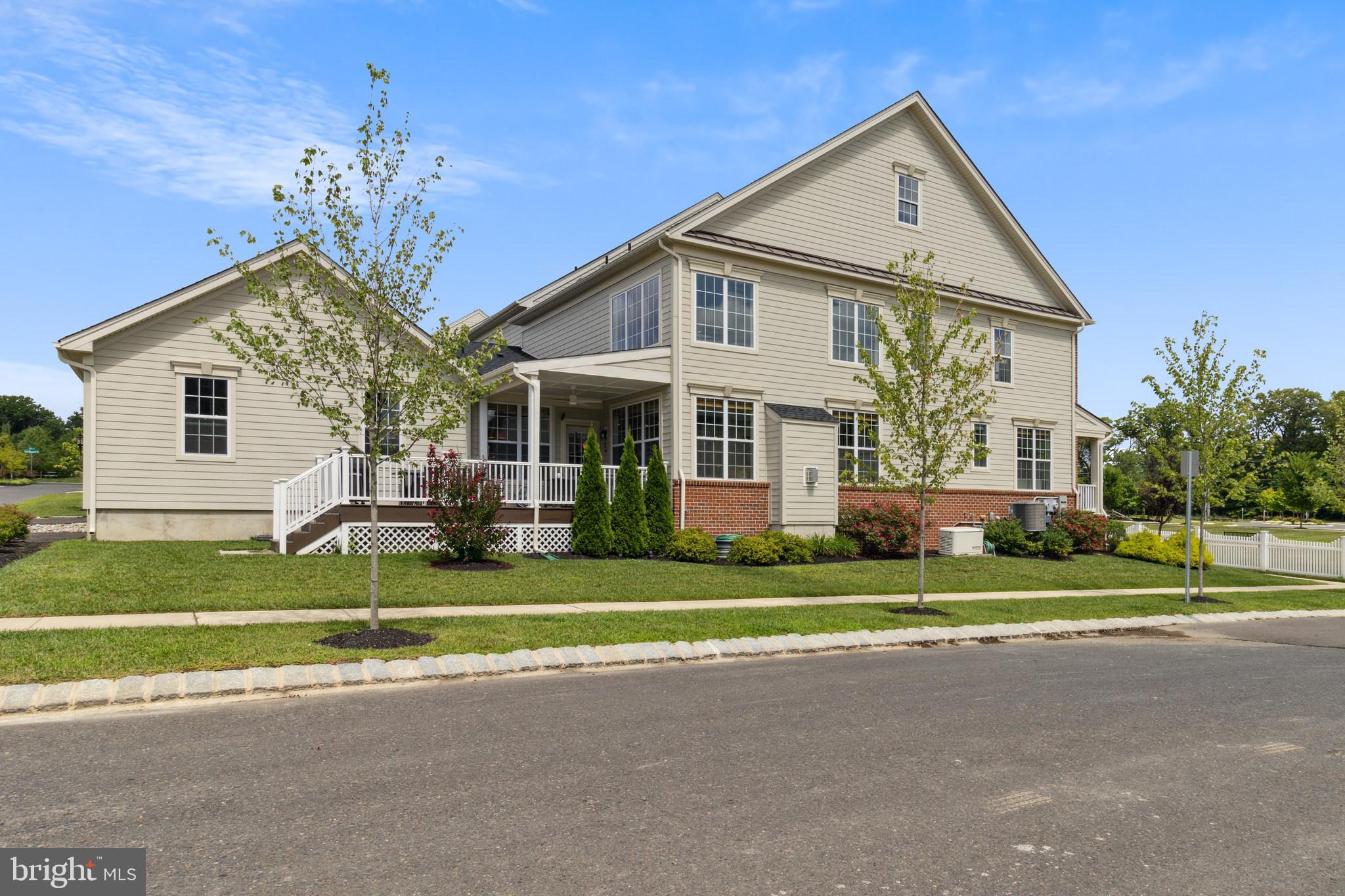 FENTONS CORNER - Residential