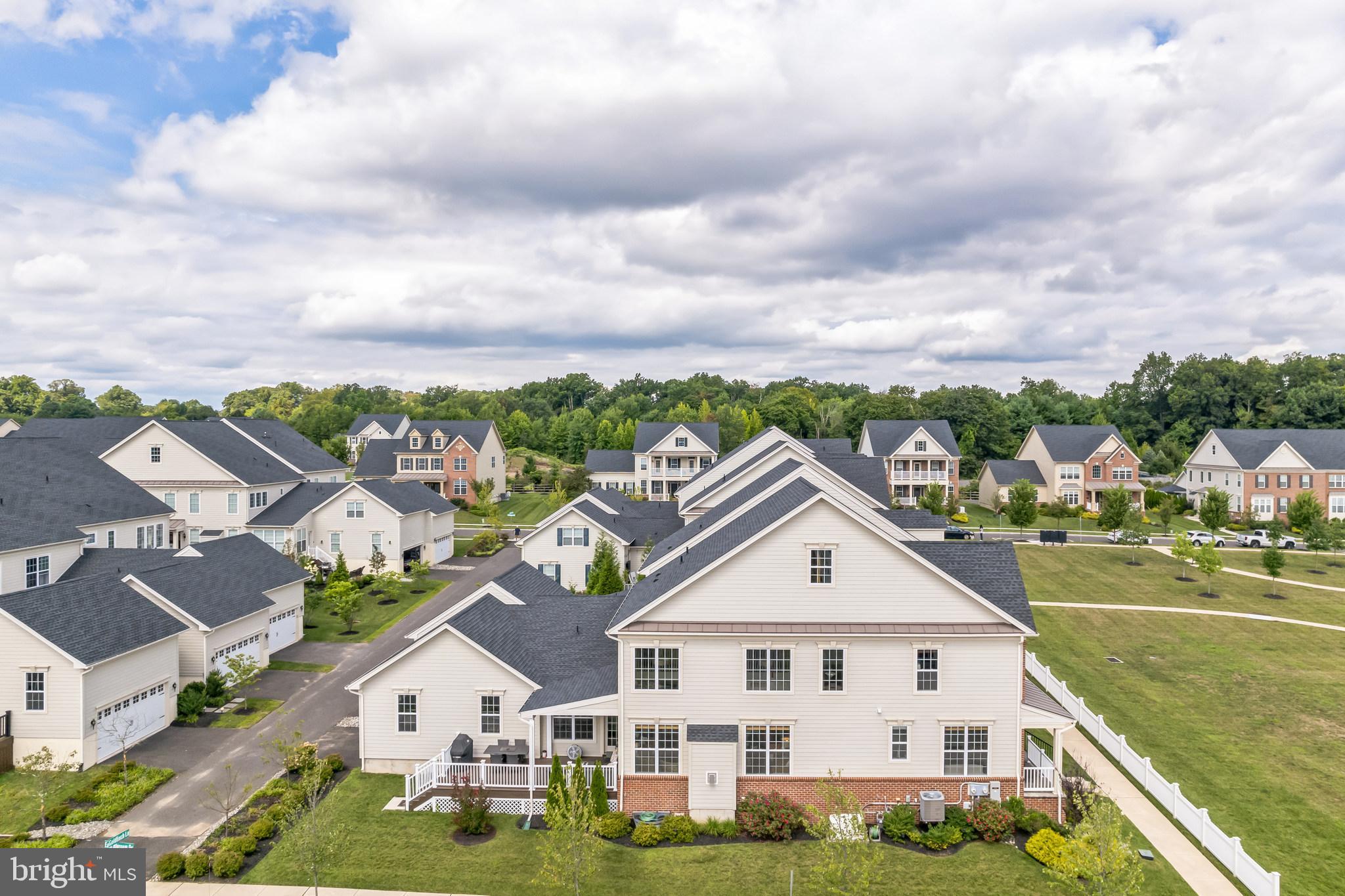 FENTONS CORNER - Residential