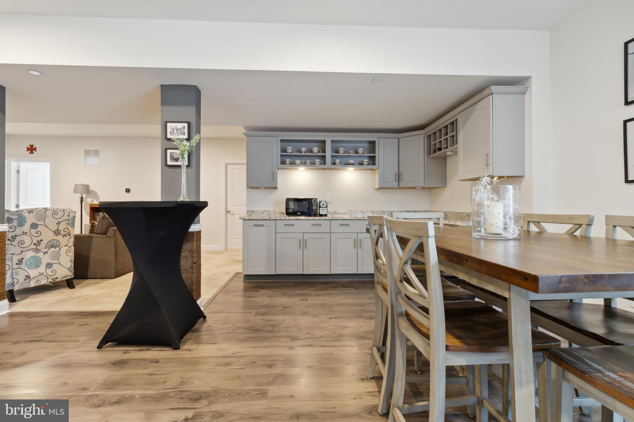 FENTONS CORNER - Residential