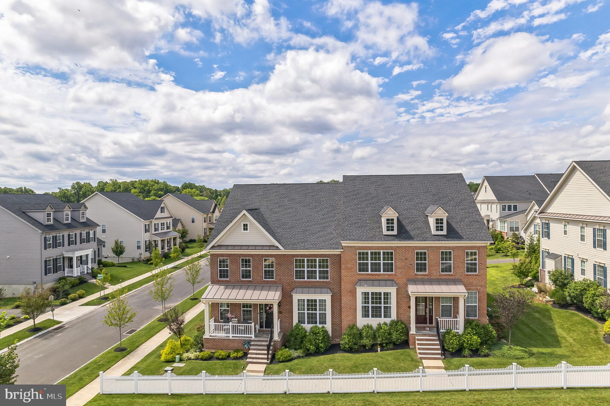 FENTONS CORNER - Residential