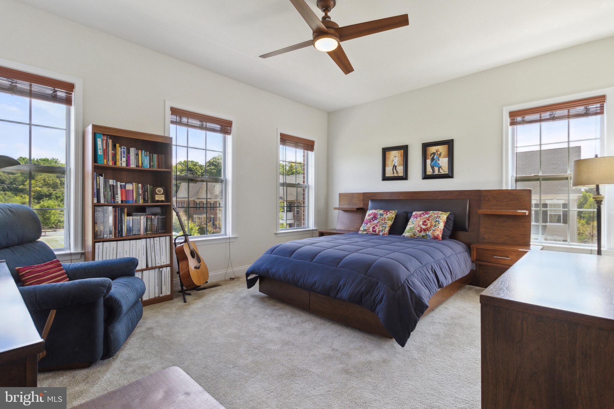 FENTONS CORNER - Residential