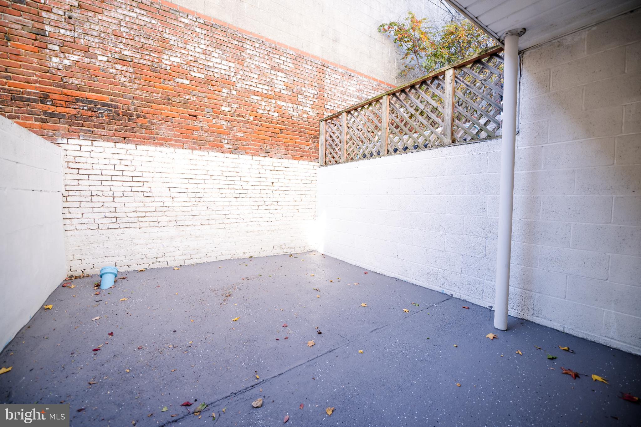 HIGHLANDTOWN - Residential