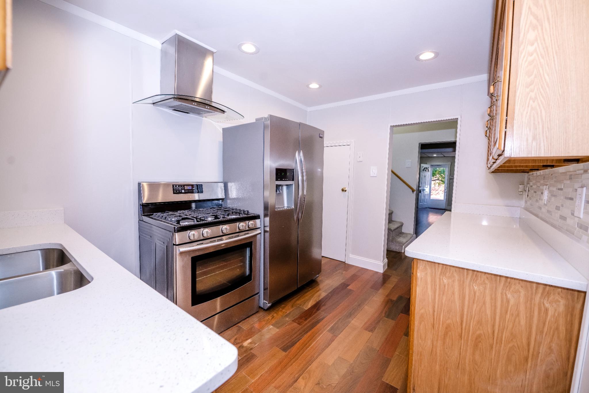 HIGHLANDTOWN - Residential